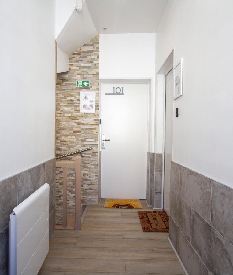 Soleil D'Ete - Netflix & Wifi - Balcon - Climatisation - Parking Gratuit - Check-In 24H24 - Emplacement Velos - Goodmarning Châlons-en-Champagne Exteriér fotografie