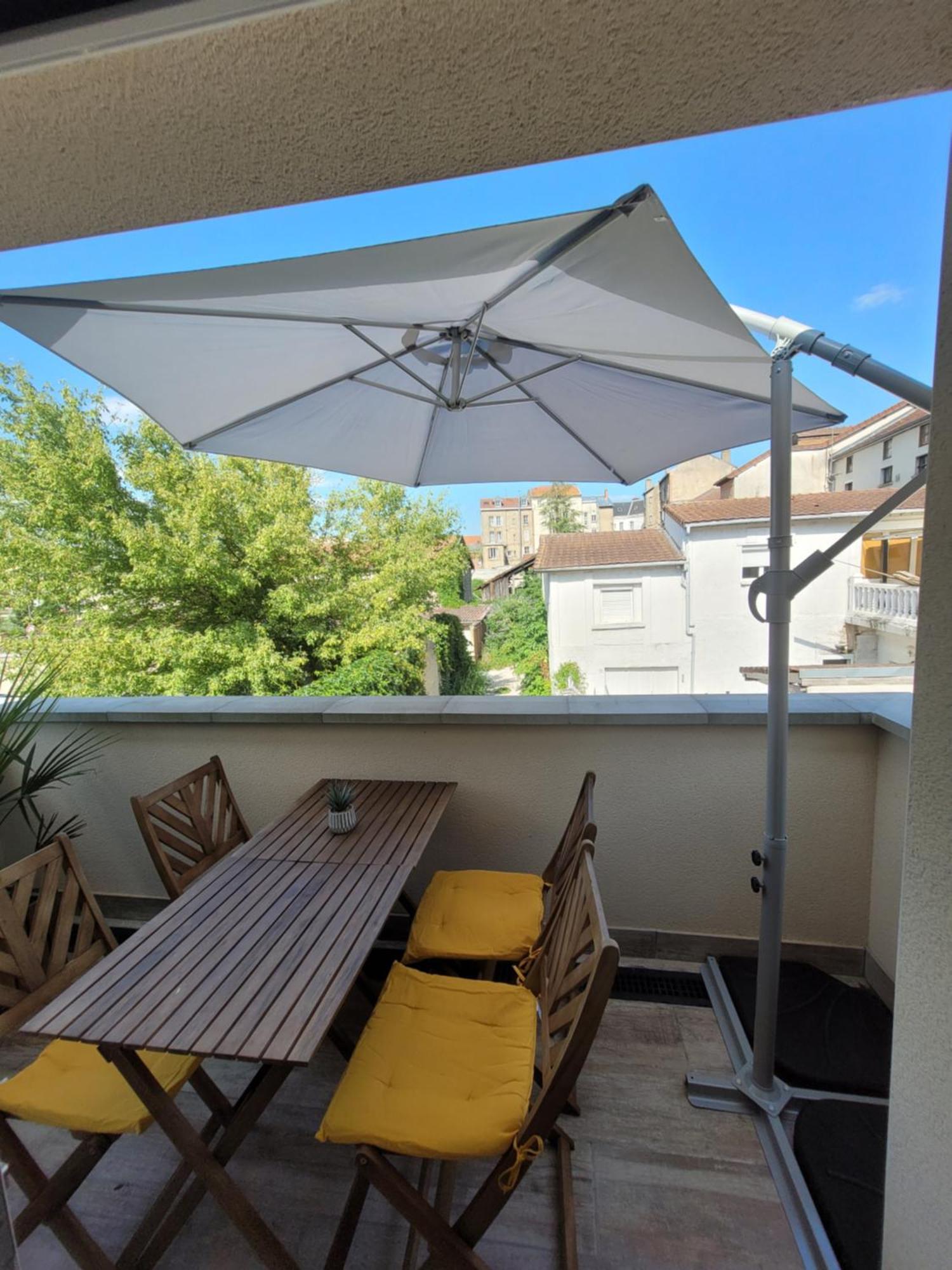 Soleil D'Ete - Netflix & Wifi - Balcon - Climatisation - Parking Gratuit - Check-In 24H24 - Emplacement Velos - Goodmarning Châlons-en-Champagne Exteriér fotografie